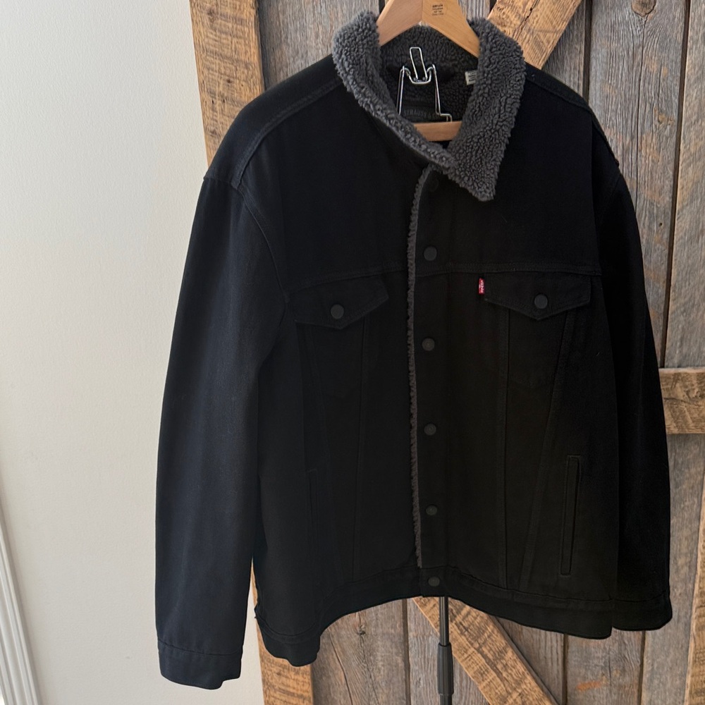 Levi's men’s black jeans  and sherpa jacket- Size XXL